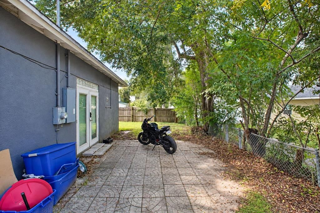 На продажу: $250,000 (3 спален, 2 ванн, 1300 Квадратных фут)