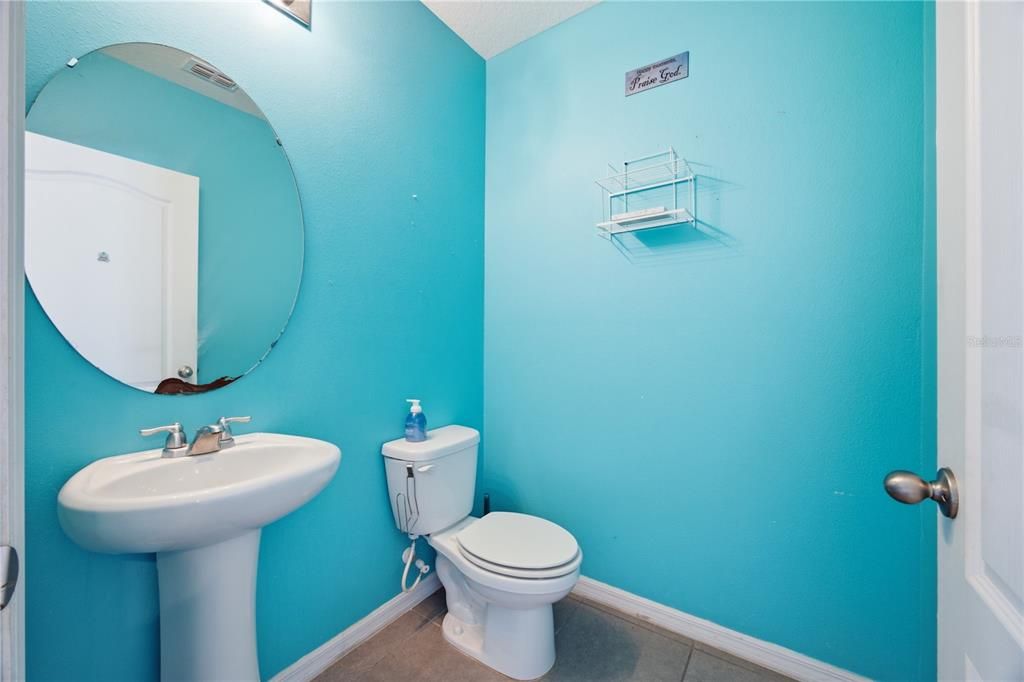 В аренду: $2,800 (4 спален, 2 ванн, 2526 Квадратных фут)