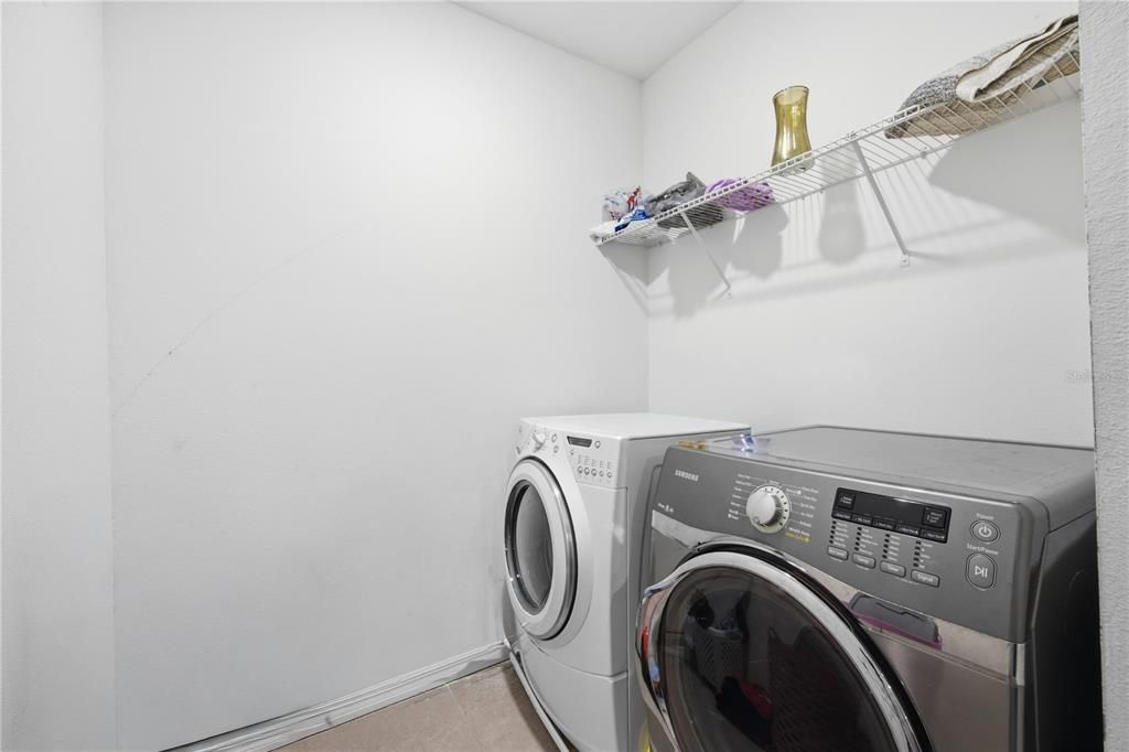 В аренду: $2,800 (4 спален, 2 ванн, 2526 Квадратных фут)