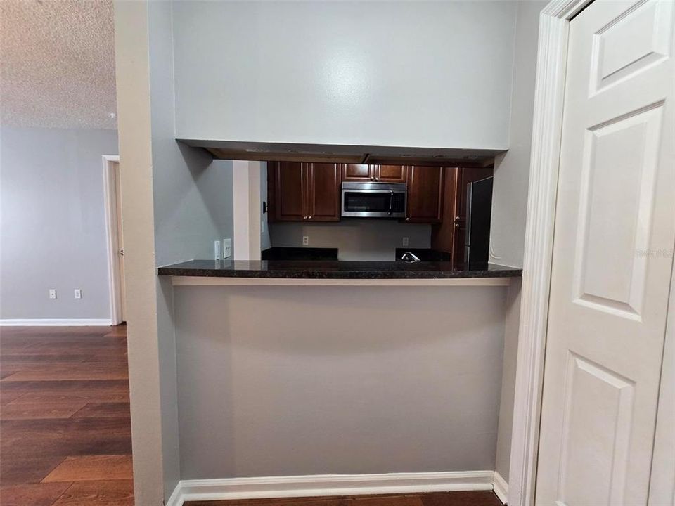 В аренду: $1,295 (1 спален, 1 ванн, 665 Квадратных фут)