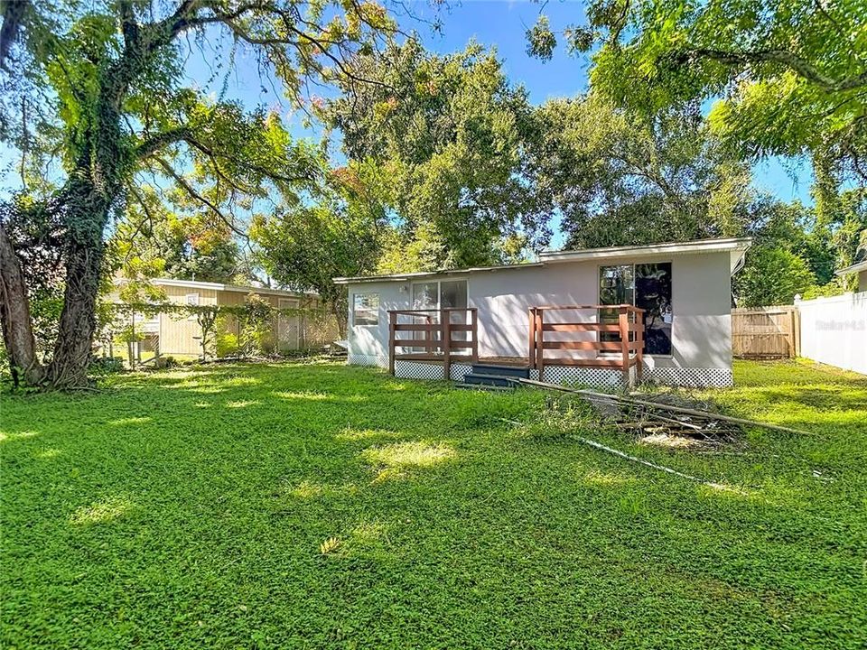 For Sale: $245,000 (3 beds, 2 baths, 1216 Square Feet)