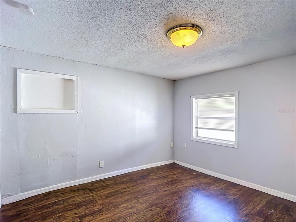 For Sale: $245,000 (3 beds, 2 baths, 1216 Square Feet)