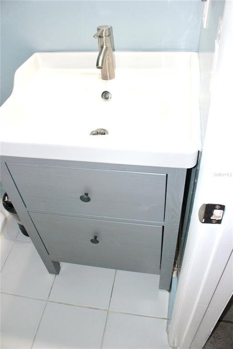 В аренду: $1,850 (2 спален, 2 ванн, 864 Квадратных фут)
