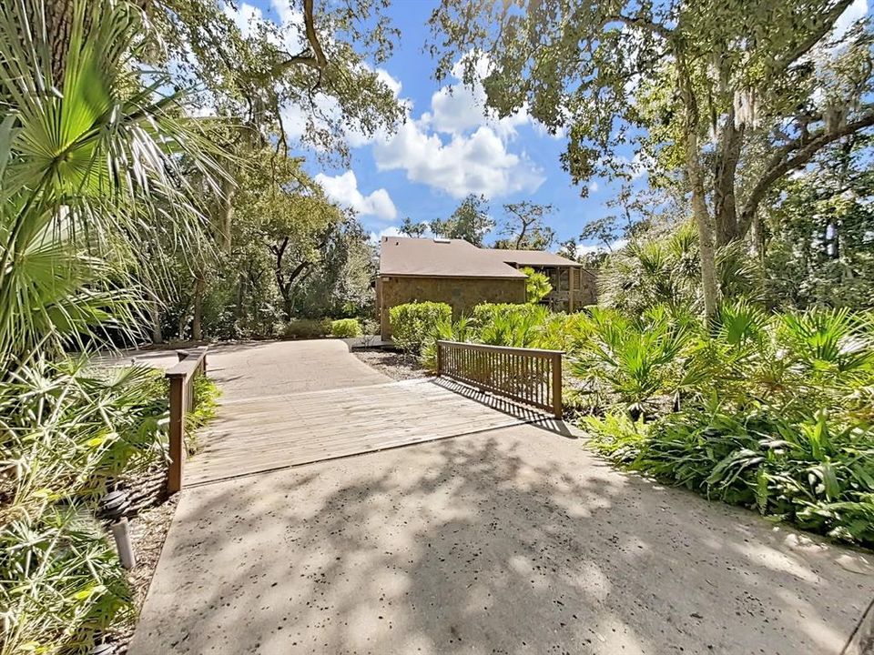 For Sale: $999,000 (4 beds, 3 baths, 5425 Square Feet)