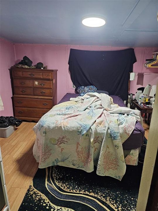 For Sale: $160,000 (2 beds, 1 baths, 816 Square Feet)
