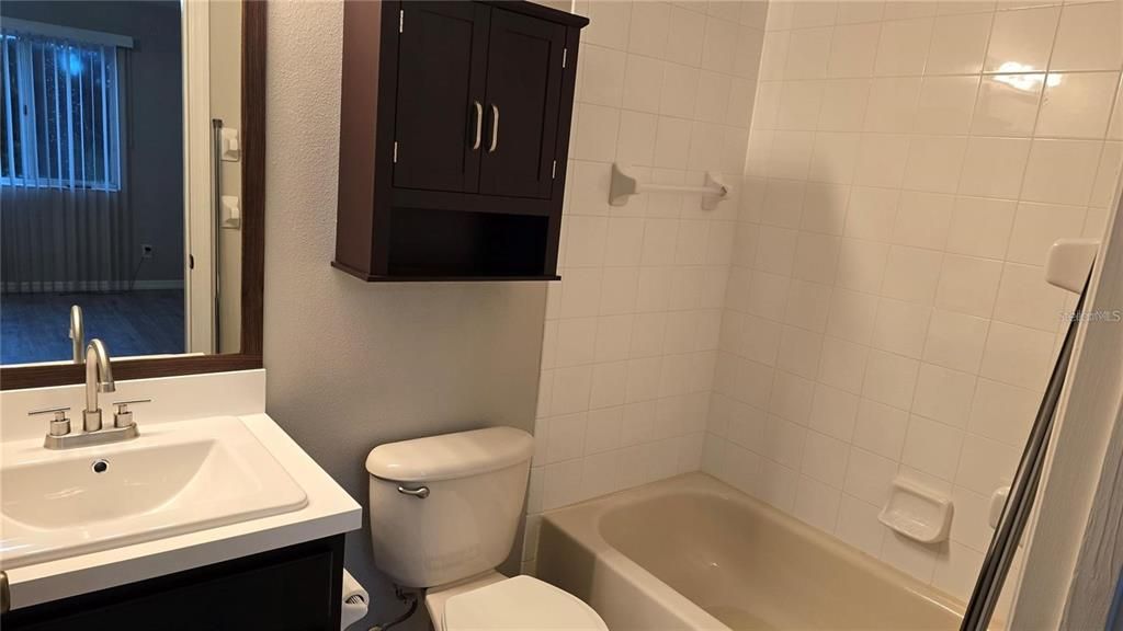 В аренду: $1,975 (2 спален, 2 ванн, 1080 Квадратных фут)