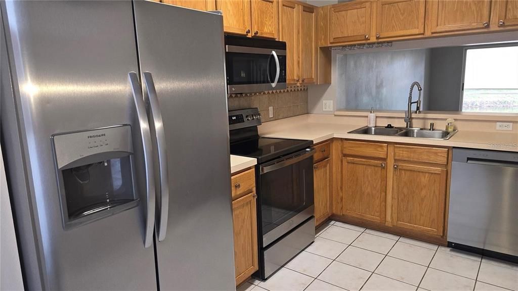 В аренду: $1,975 (2 спален, 2 ванн, 1080 Квадратных фут)