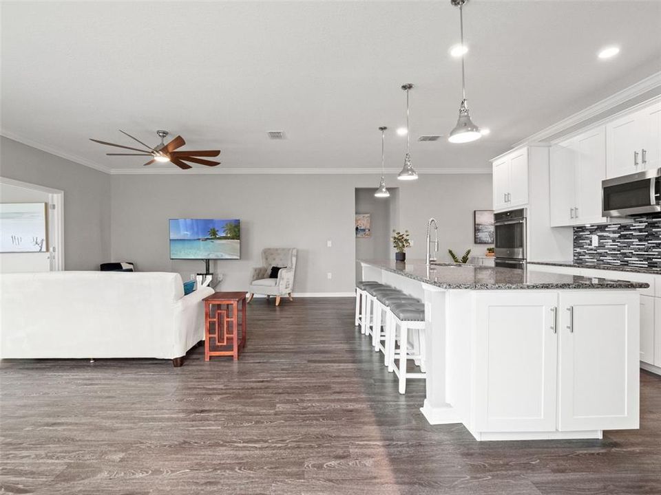 For Sale: $422,000 (3 beds, 2 baths, 1998 Square Feet)