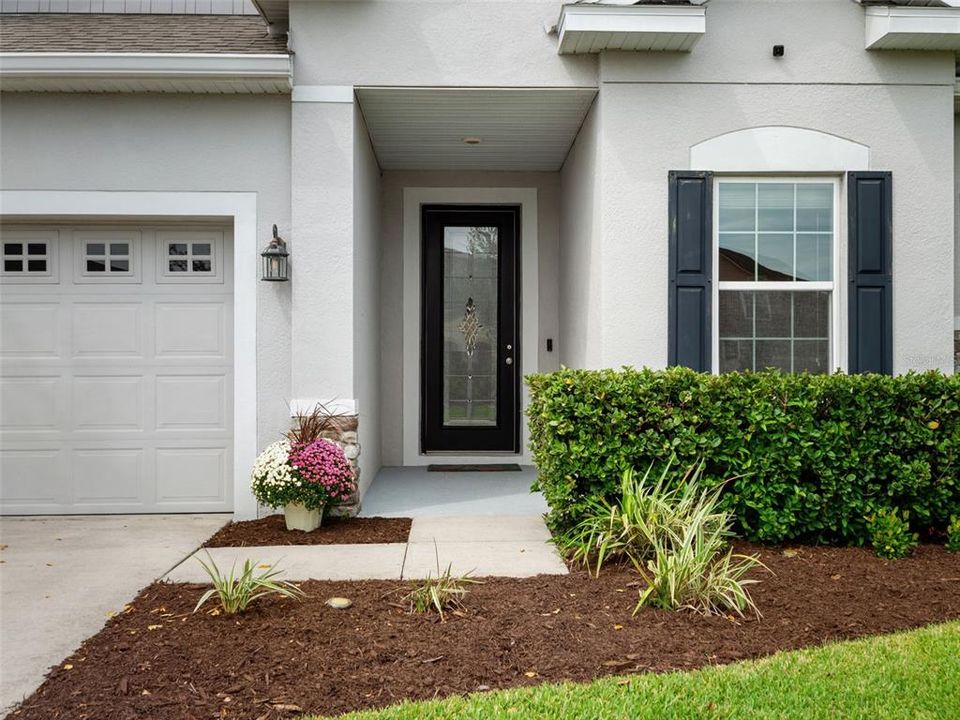 For Sale: $422,000 (3 beds, 2 baths, 1998 Square Feet)