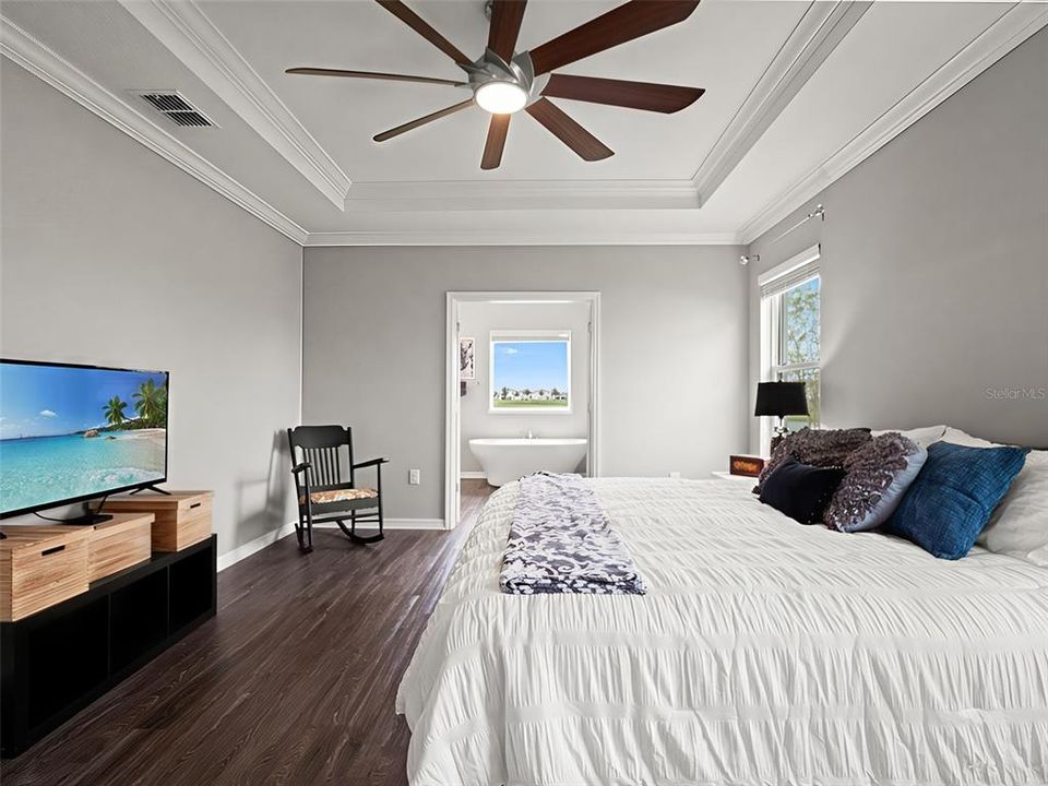 For Sale: $422,000 (3 beds, 2 baths, 1998 Square Feet)