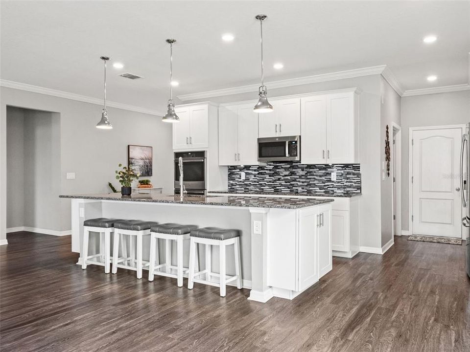 For Sale: $422,000 (3 beds, 2 baths, 1998 Square Feet)