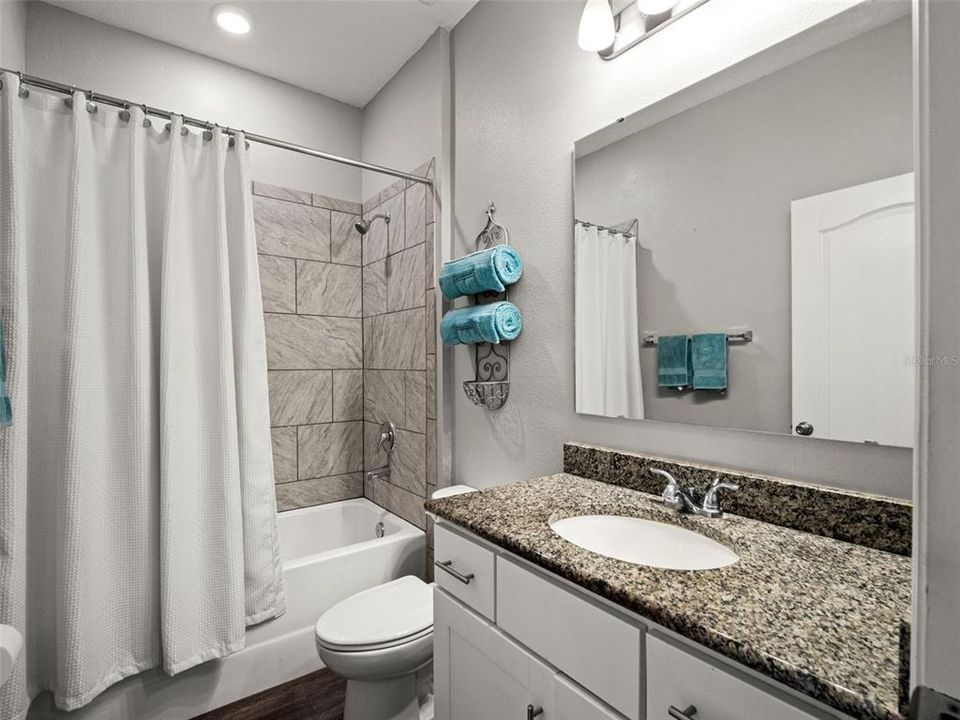 For Sale: $422,000 (3 beds, 2 baths, 1998 Square Feet)