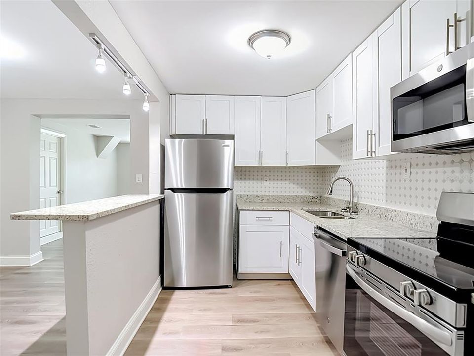 На продажу: $285,000 (3 спален, 1 ванн, 1622 Квадратных фут)
