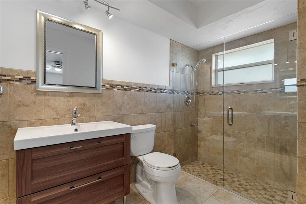En Venta: $399,900 (3 camas, 2 baños, 1833 Pies cuadrados)