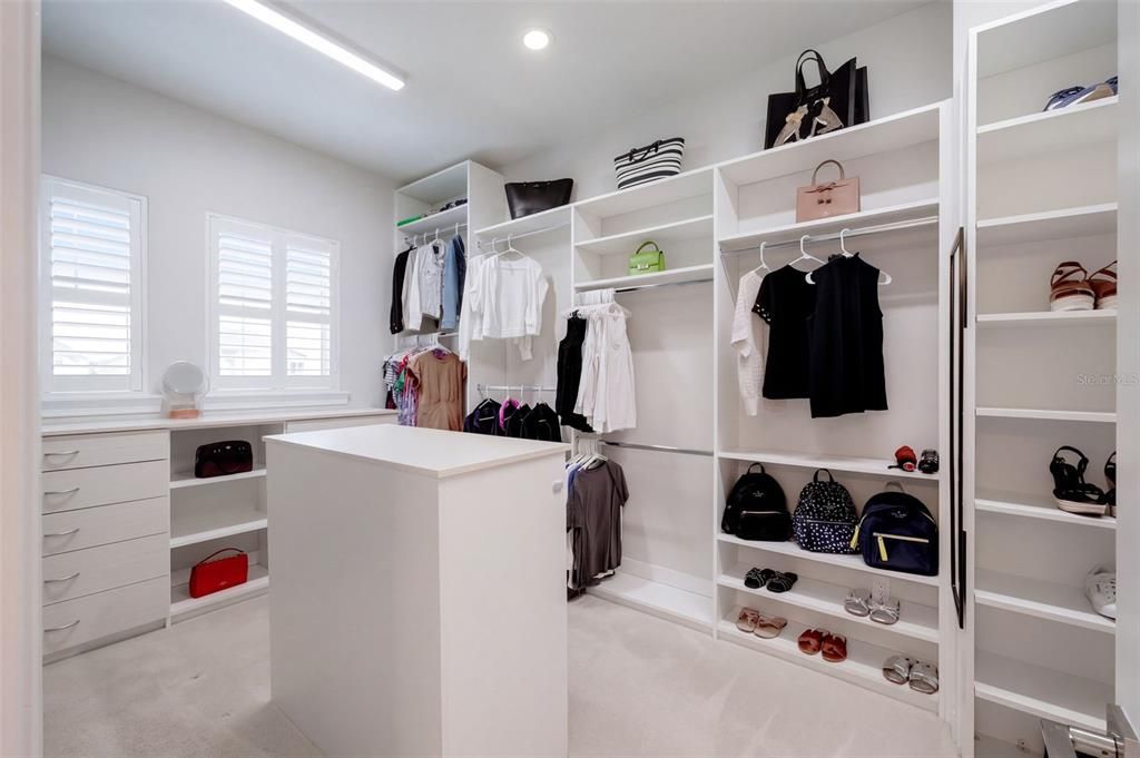 For Sale: $1,190,000 (4 beds, 3 baths, 3258 Square Feet)