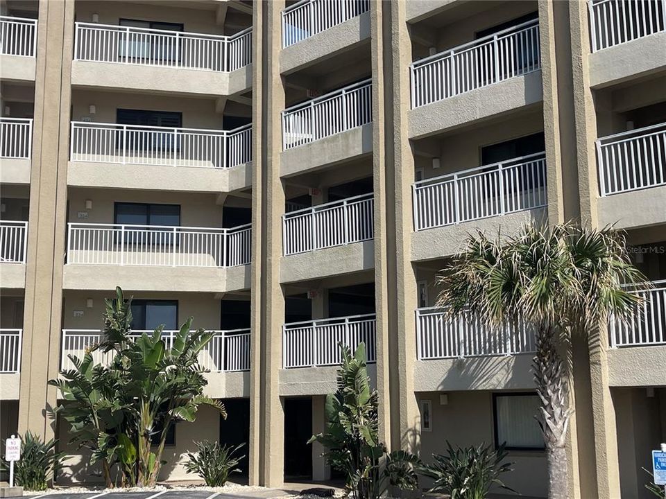 En Venta: $749,900 (2 camas, 2 baños, 1325 Pies cuadrados)