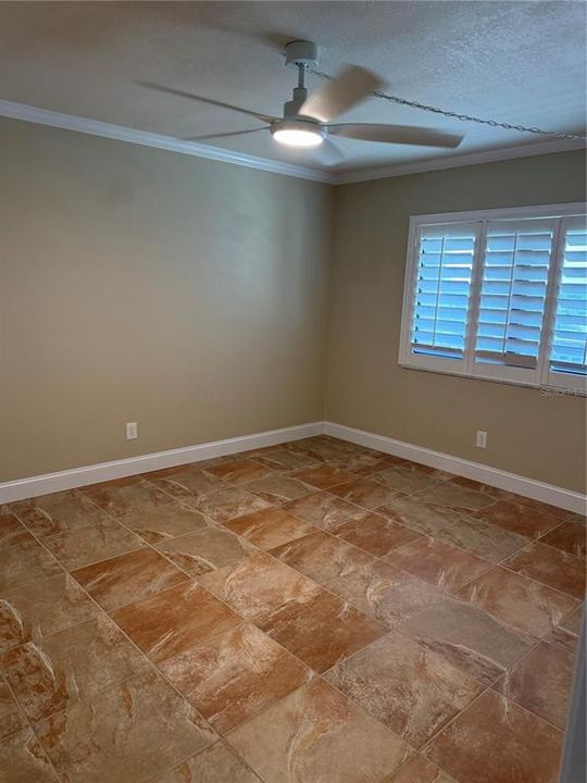 En Venta: $749,900 (2 camas, 2 baños, 1325 Pies cuadrados)