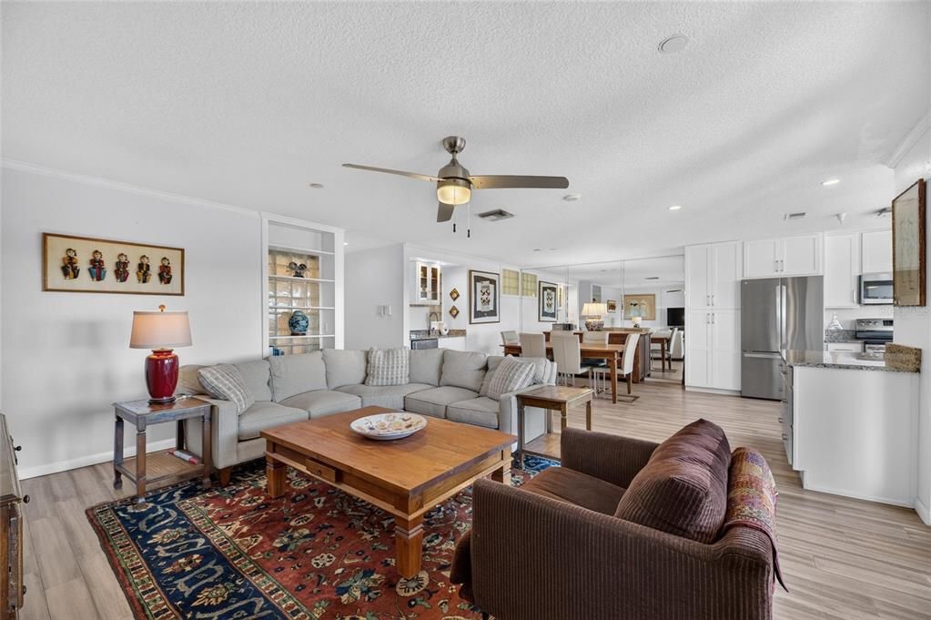 For Sale: $439,000 (3 beds, 2 baths, 1637 Square Feet)