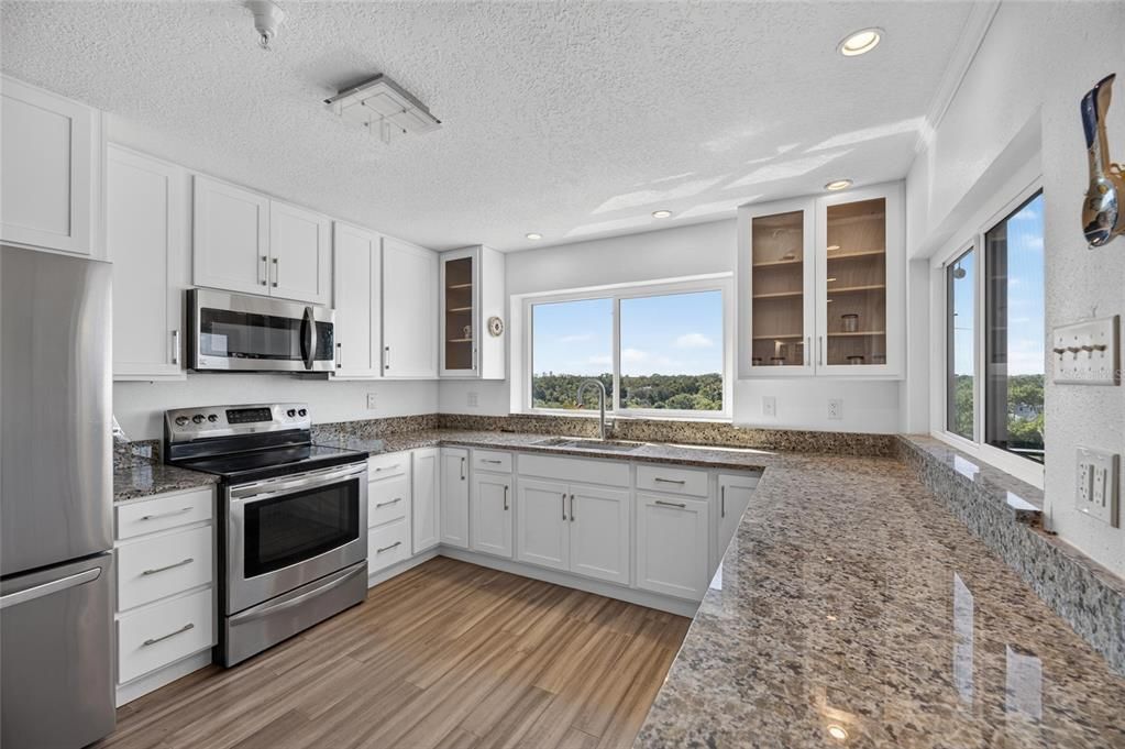 For Sale: $439,000 (3 beds, 2 baths, 1637 Square Feet)