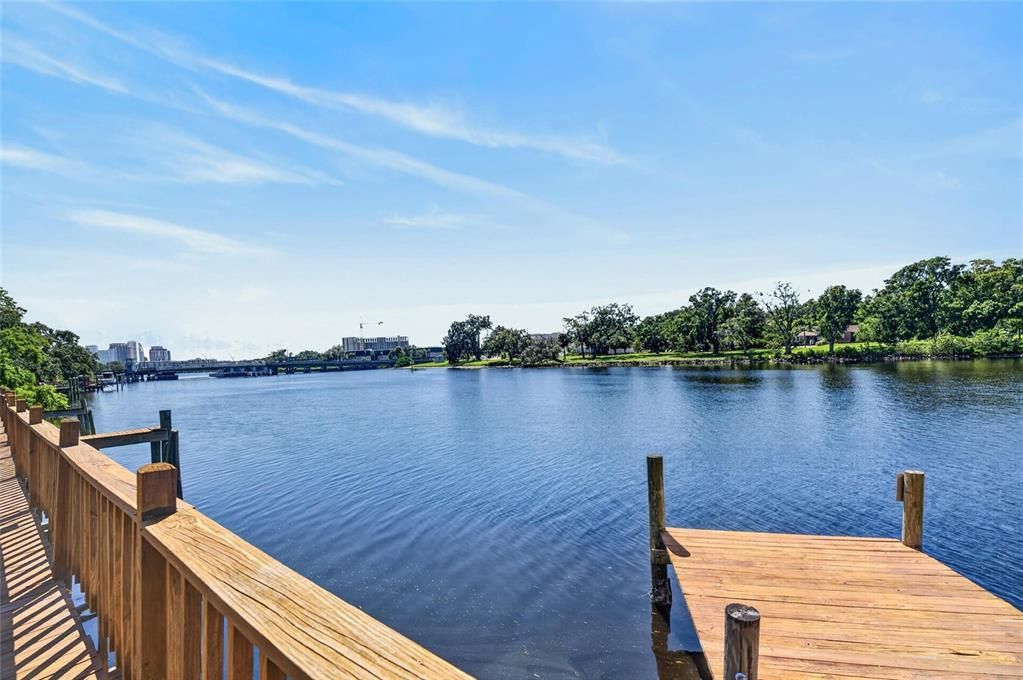 For Sale: $439,000 (3 beds, 2 baths, 1637 Square Feet)