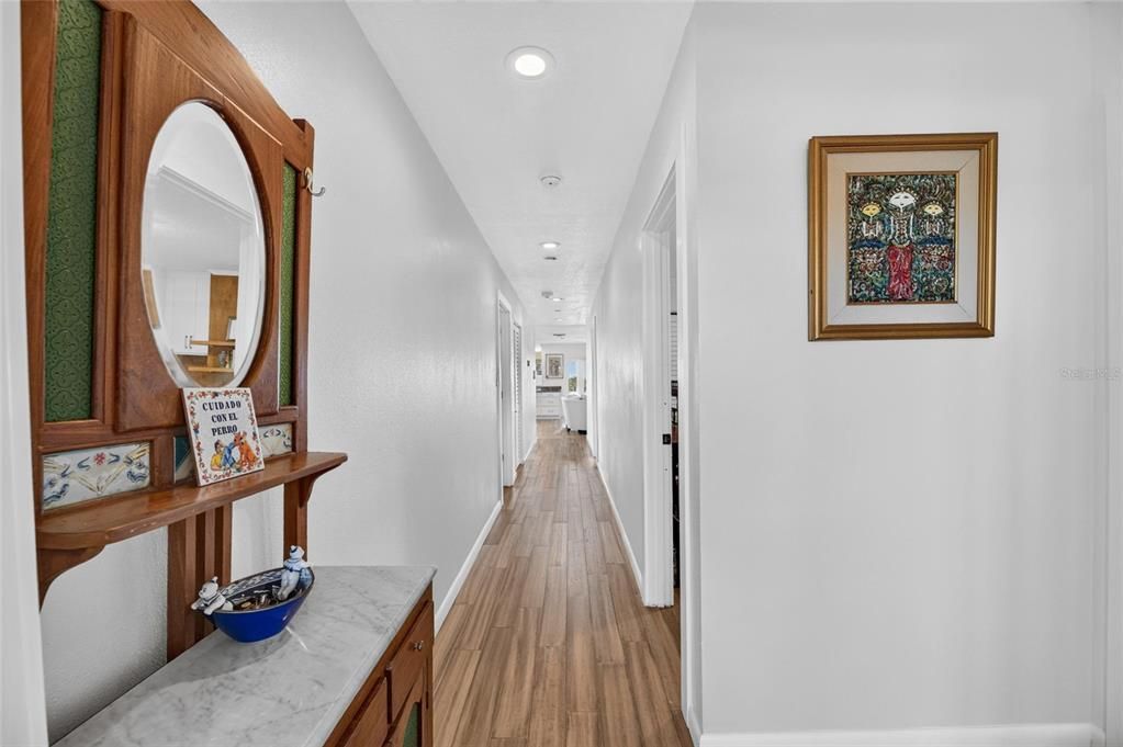 For Sale: $439,000 (3 beds, 2 baths, 1637 Square Feet)