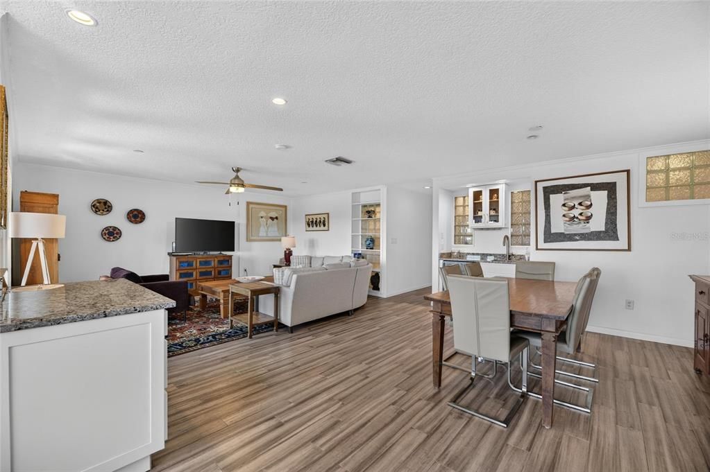 For Sale: $439,000 (3 beds, 2 baths, 1637 Square Feet)