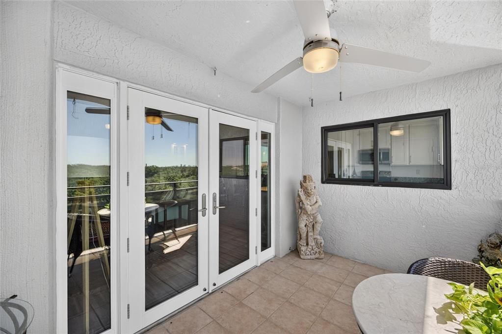 For Sale: $439,000 (3 beds, 2 baths, 1637 Square Feet)