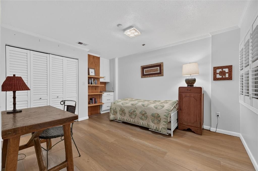 For Sale: $439,000 (3 beds, 2 baths, 1637 Square Feet)