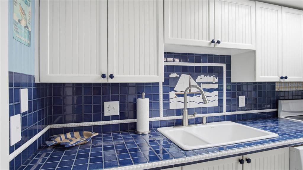 For Sale: $219,900 (1 beds, 1 baths, 480 Square Feet)