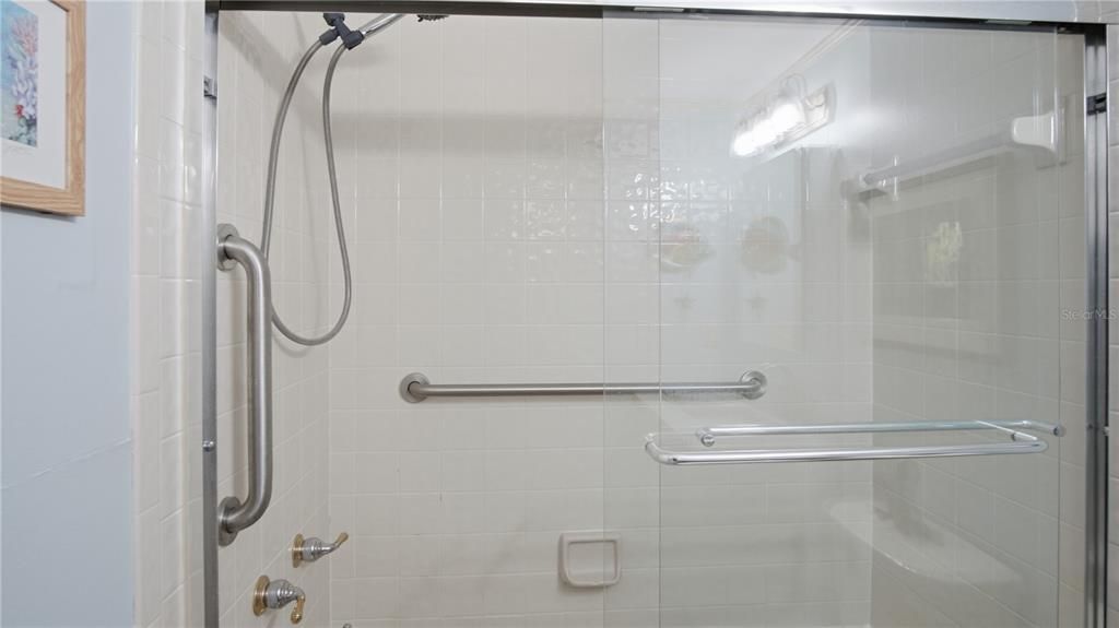 For Sale: $219,900 (1 beds, 1 baths, 480 Square Feet)