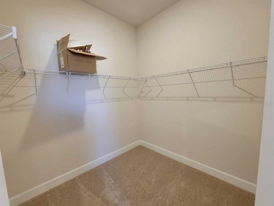 En Venta: $303,350 (3 camas, 2 baños, 1720 Pies cuadrados)