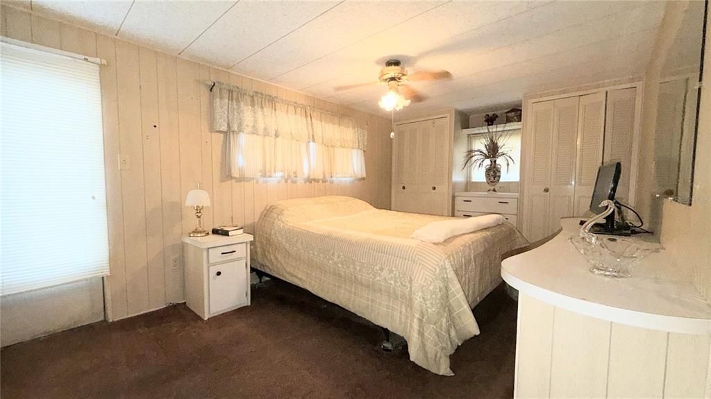For Sale: $129,000 (2 beds, 1 baths, 770 Square Feet)