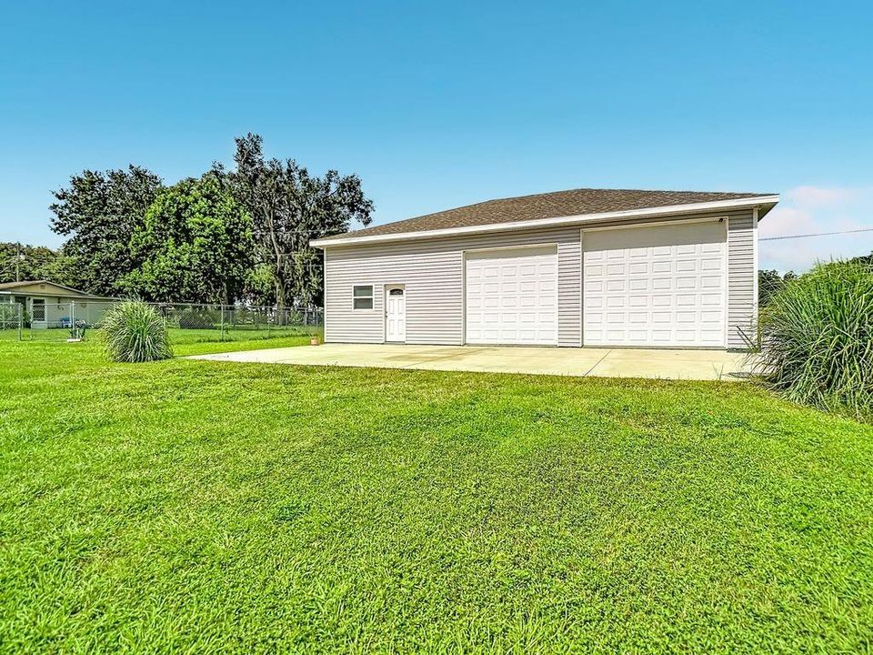 For Sale: $500,000 (2 beds, 2 baths, 1064 Square Feet)