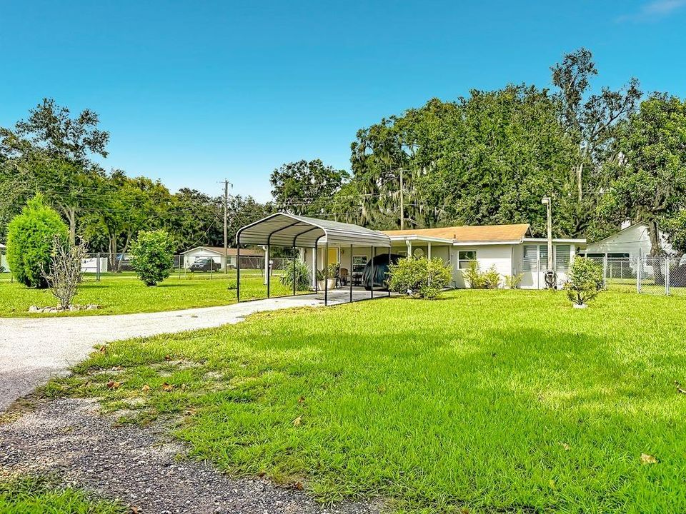 For Sale: $500,000 (2 beds, 2 baths, 1064 Square Feet)