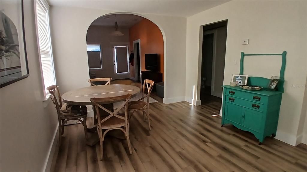 For Sale: $449,900 (4 beds, 0 baths, 1729 Square Feet)