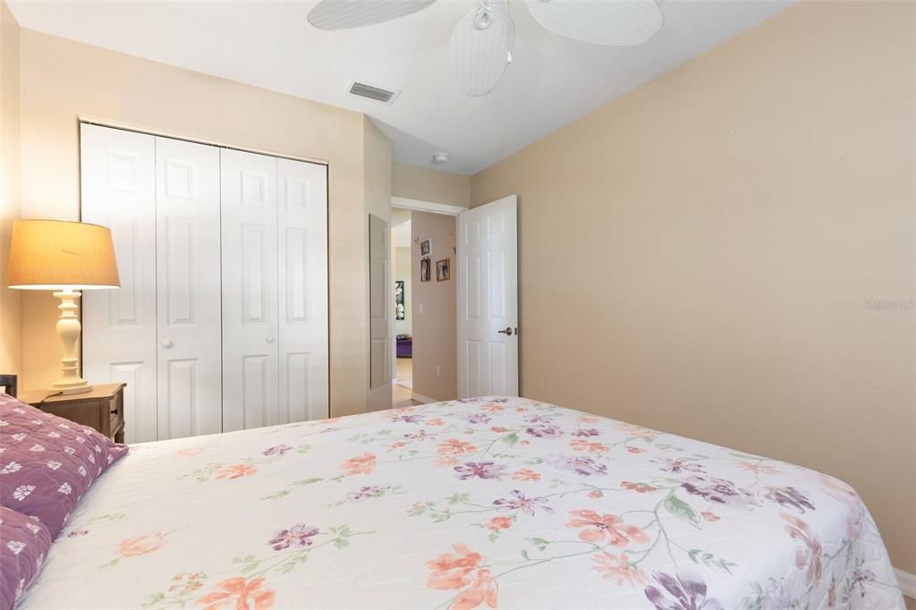 En Venta: $245,000 (2 camas, 2 baños, 1237 Pies cuadrados)