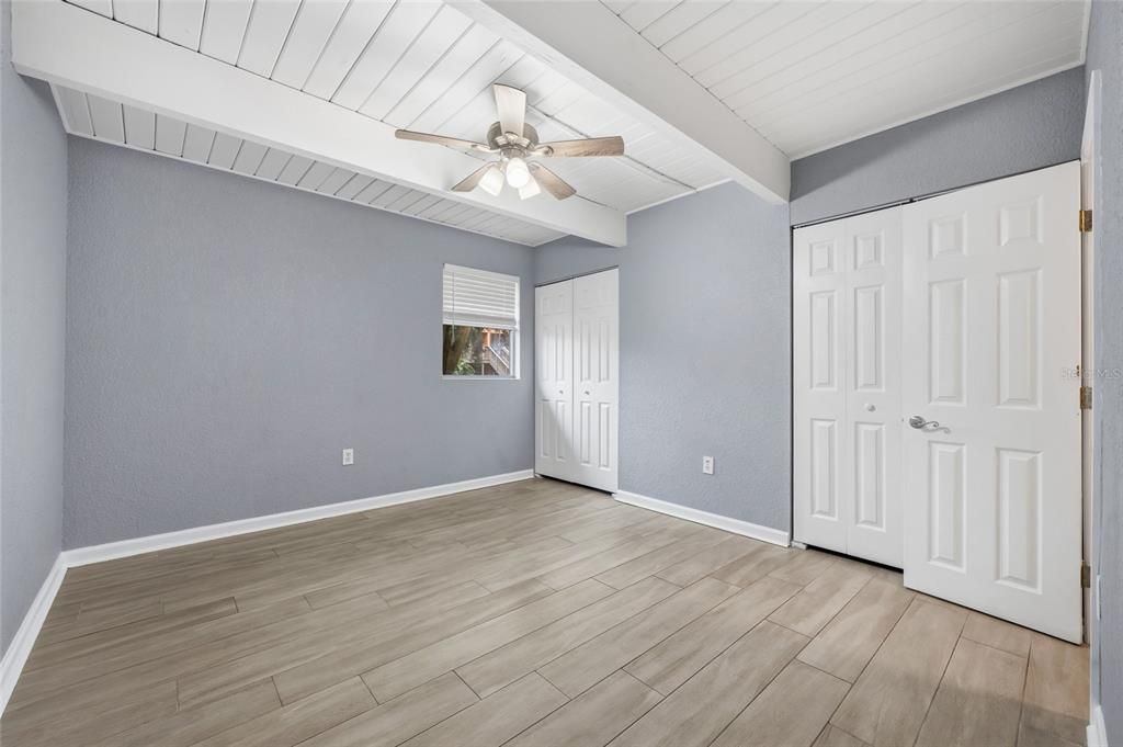 For Sale: $160,000 (2 beds, 1 baths, 1116 Square Feet)