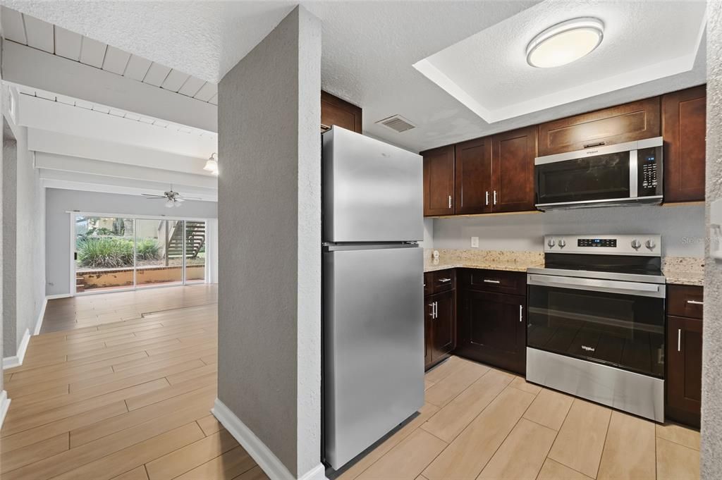 For Sale: $160,000 (2 beds, 1 baths, 1116 Square Feet)
