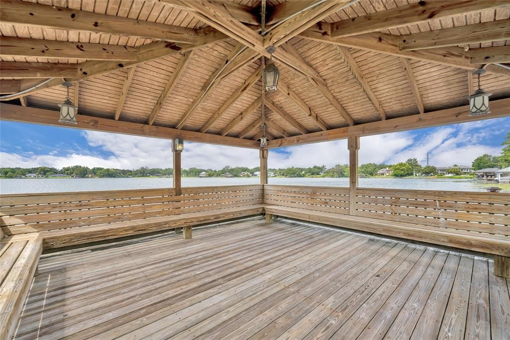 For Sale: $160,000 (2 beds, 1 baths, 1116 Square Feet)