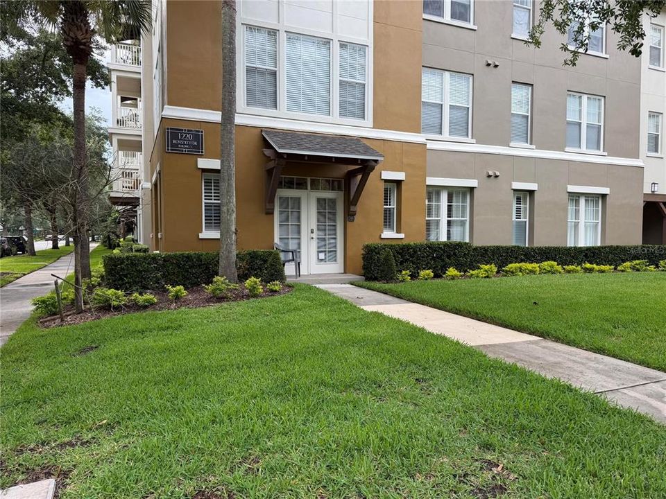 En Venta: $599,999 (4 camas, 3 baños, 2136 Pies cuadrados)