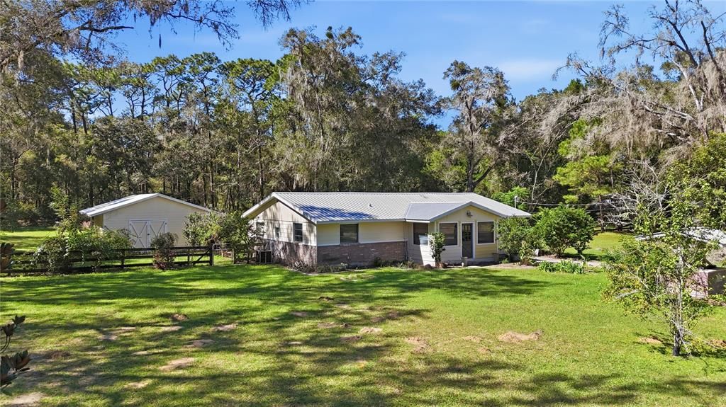 For Sale: $274,900 (4 beds, 2 baths, 2297 Square Feet)