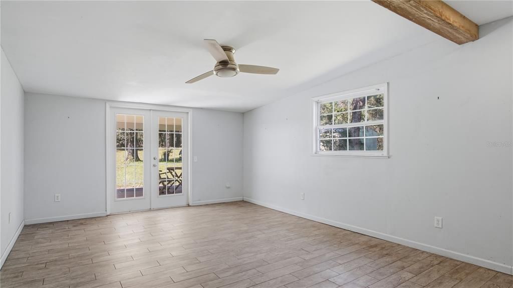 For Sale: $274,900 (4 beds, 2 baths, 2297 Square Feet)