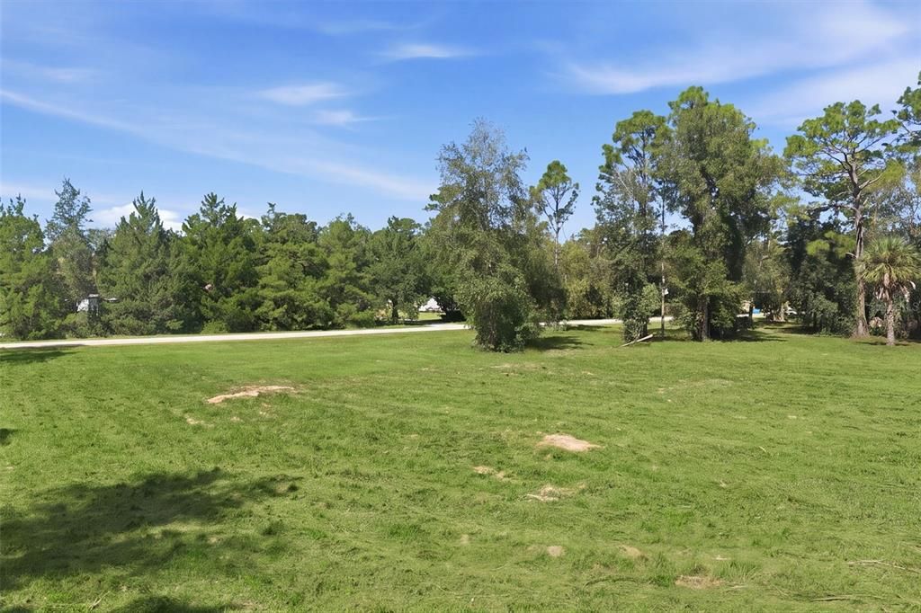 待售: $225,000 (2.50 acres)