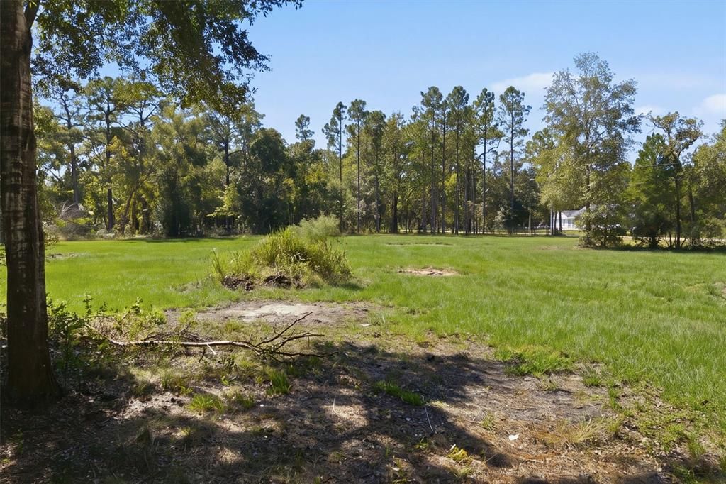 待售: $225,000 (2.50 acres)