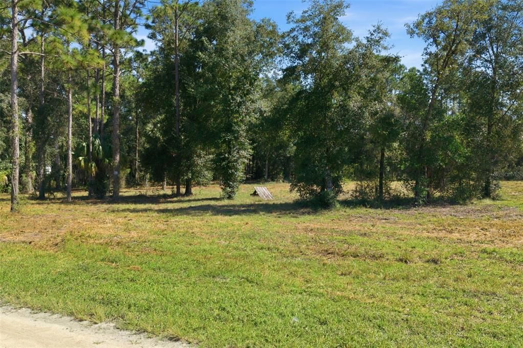 待售: $225,000 (2.50 acres)