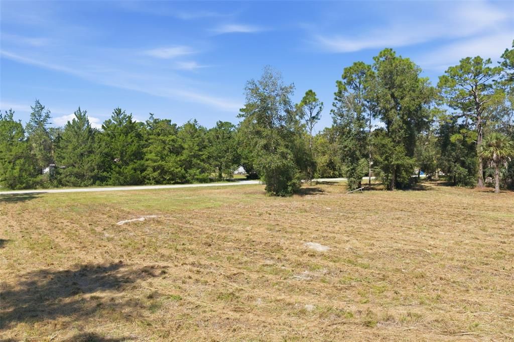 待售: $225,000 (2.50 acres)
