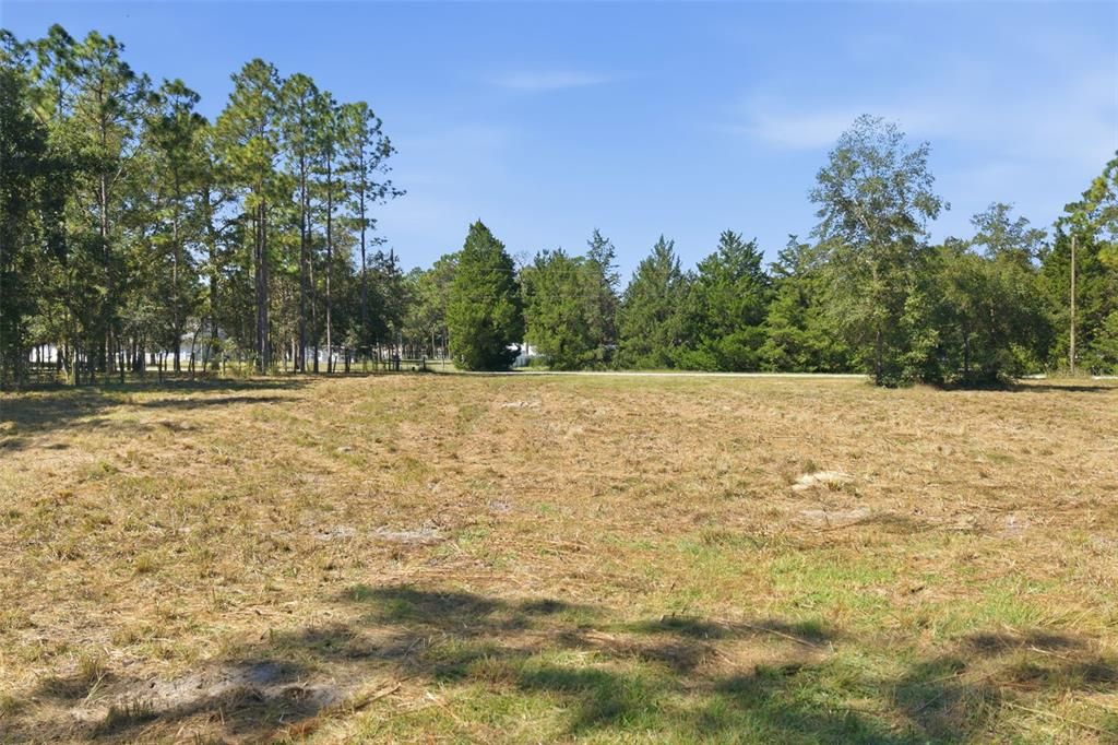 待售: $225,000 (2.50 acres)