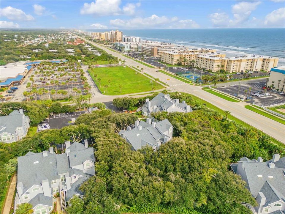 На продажу: $399,000 (2 спален, 2 ванн, 1167 Квадратных фут)
