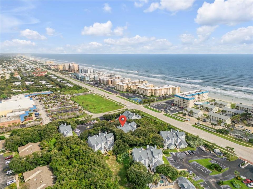 На продажу: $399,000 (2 спален, 2 ванн, 1167 Квадратных фут)