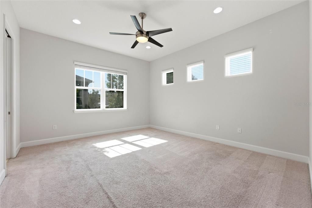 For Sale: $412,000 (2 beds, 2 baths, 1644 Square Feet)